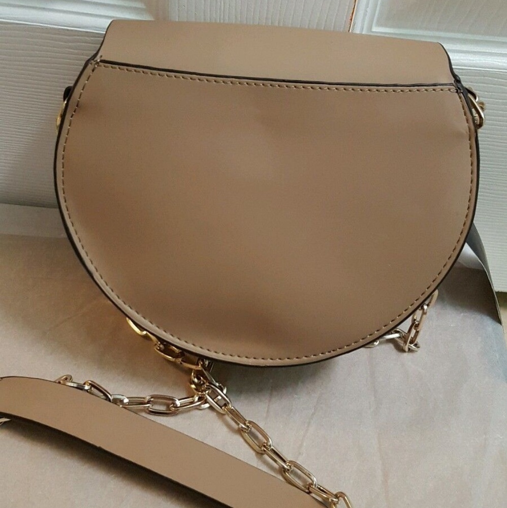 ๐ HOST PICK ๐ Zara mini messenger bag (8437) - Picture 7 of 8